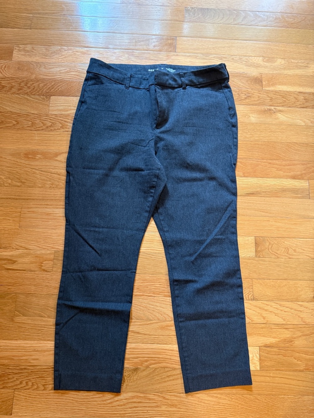 Old Navy High-Rise Pixie Skinny Pants in Dark Gray